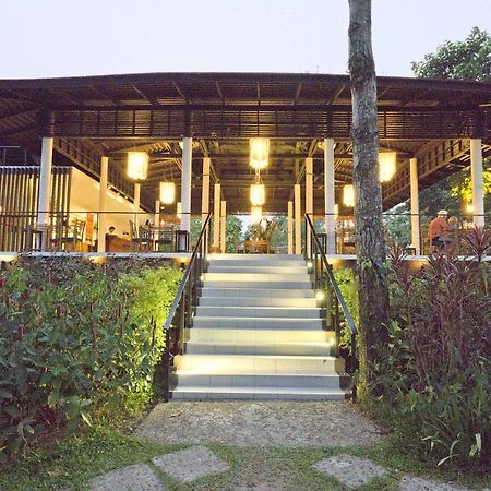 The River Resort Champasak Exterior photo