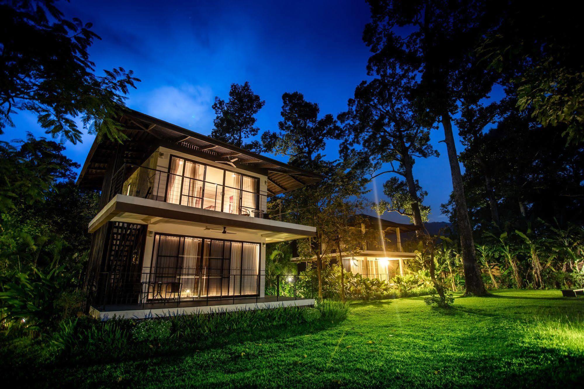 The River Resort Champasak Exterior photo