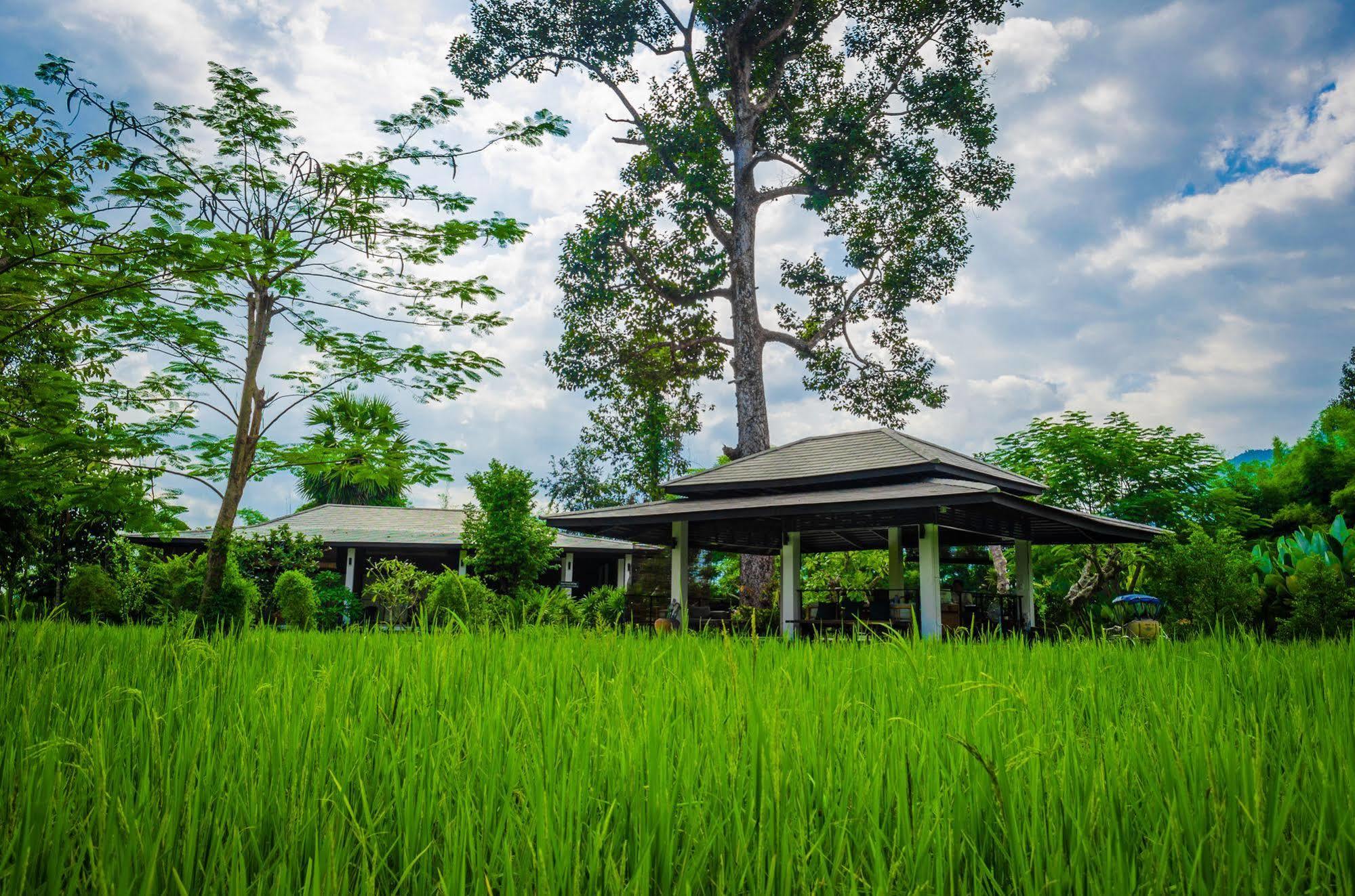 The River Resort Champasak Exterior photo